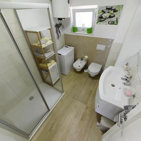 Vesna In Apartamento *