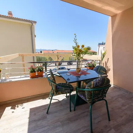 Apartamento Vesna In Zadar