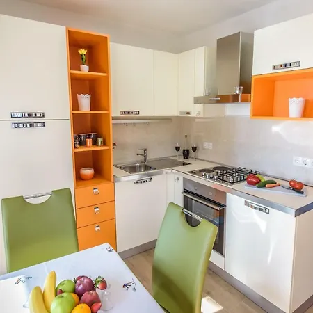 Vesna In * Задар