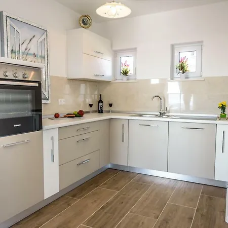 Vesna In Daire Zadar